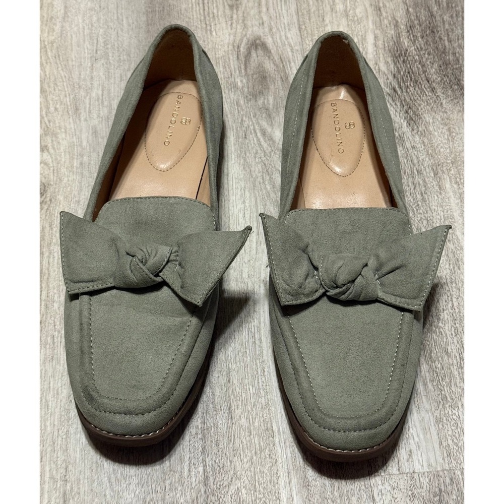 Anella Bow Faux Suede Loafer white sage size 10